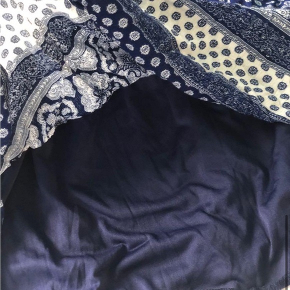 Blue and white boho lace dress with cut out arms - Picture 4 of 5